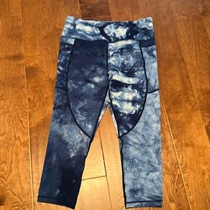 Like New Zyia Navy Hendrix Pocket Light n Tight Hi-Rise Capri 20" (size 12)
